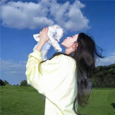 我和他都是新郎。